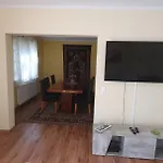 Fichtenwalde, 160m², 3 Sz, 2 Bäder, Bis 6 Personen, Garten, Vdsl Ferienhaus *