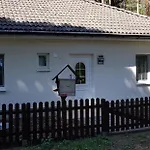 Casa vacanze Fichtenwalde, 160m², 3 Sz, 2 Baeder, Bis 6 Personen, Garten, Vdsl *