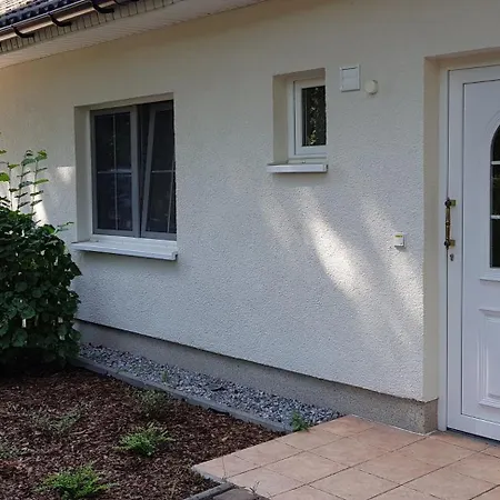 Fichtenwalde, 160m², 3 Sz, 2 Baeder, Bis 6 Personen, Garten, Vdsl Holiday home Fichtenwalde
