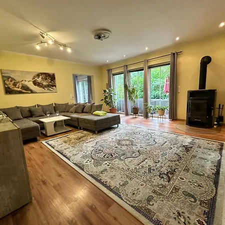 Сasa de vacaciones Fichtenwalde, 160m², 3 Sz, 2 Baeder, Bis 6 Personen, Garten, Vdsl