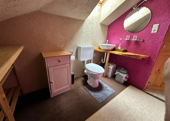 Fichtenwalde, 160m², 3 Sz, 2 Baeder, Bis 6 Personen, Garten, Vdsl Semesterbostad