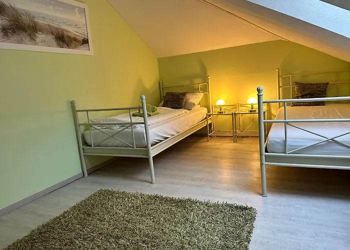 Fichtenwalde, 160m², 3 Sz, 2 Baeder, Bis 6 Personen, Garten, Vdsl Fichtenwalde