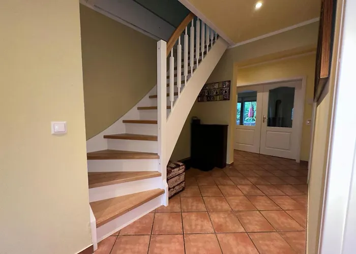 Fichtenwalde, 160m², 3 Sz, 2 Baeder, Bis 6 Personen, Garten, Vdsl