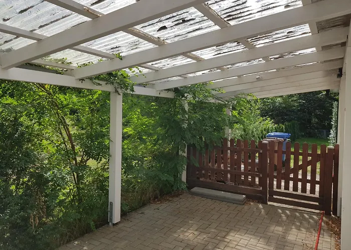 Fichtenwalde, 160m², 3 Sz, 2 Baeder, Bis 6 Personen, Garten, Vdsl *