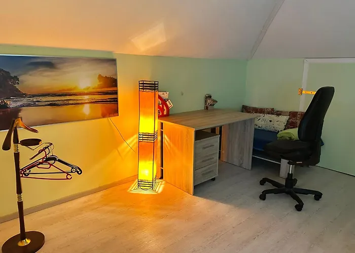 Fichtenwalde, 160m², 3 Sz, 2 Baeder, Bis 6 Personen, Garten, Vdsl * Fichtenwalde