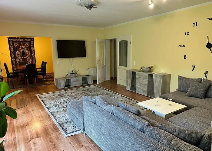 Semesterbostad Fichtenwalde, 160m², 3 Sz, 2 Baeder, Bis 6 Personen, Garten, Vdsl